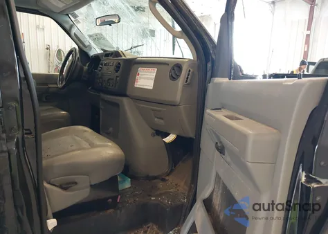 2013 Ford E-350 Super Duty Xl из США, поврежденный, VIN 1FBSS3BL8DDB29621